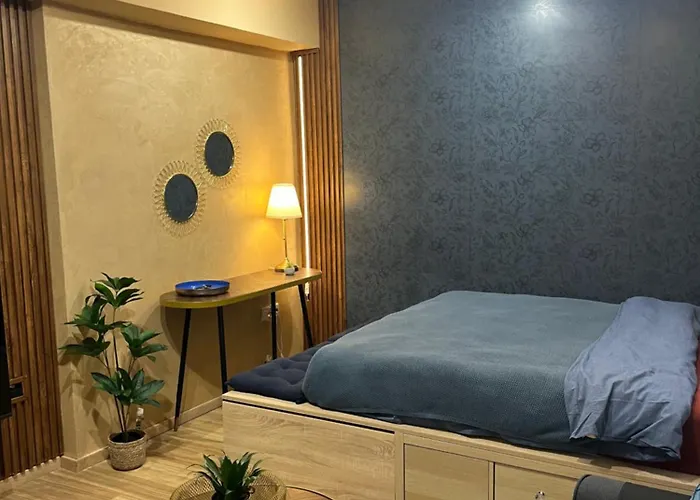 Square Vanilla Apartman