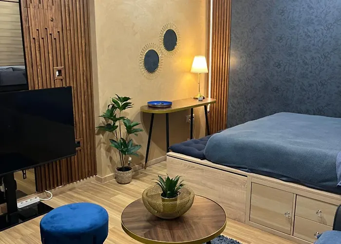 Square Vanilla * Салоники